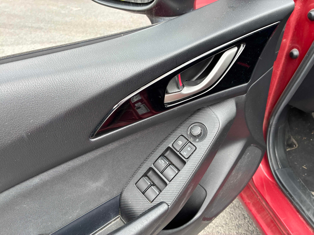Mazda Mx-3 2.0L 4cyl FWD - автомобили, коли, обяви за нови и употребявани 10