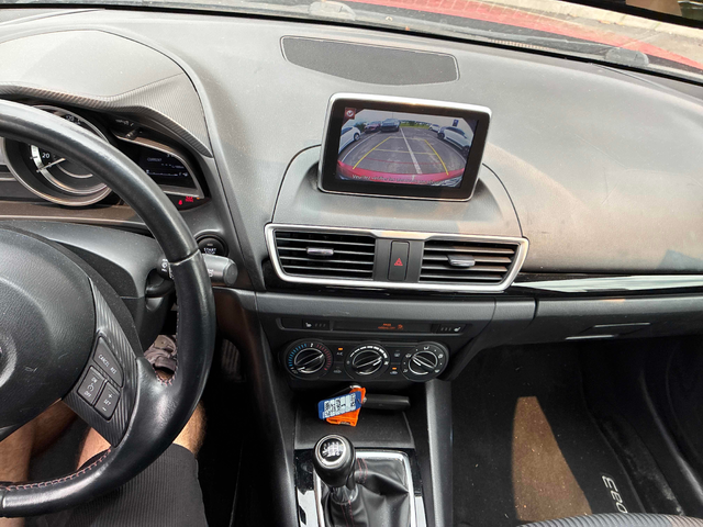 Mazda Mx-3 2.0L 4cyl FWD - автомобили, коли, обяви за нови и употребявани 8