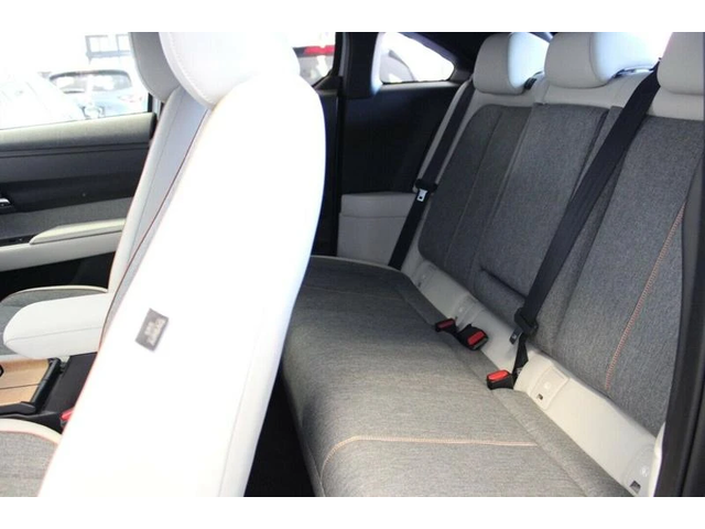 Mazda MX-30 e-SKYACTIV ADVANTAGE - автомобили, коли, обяви за нови и употребявани 8