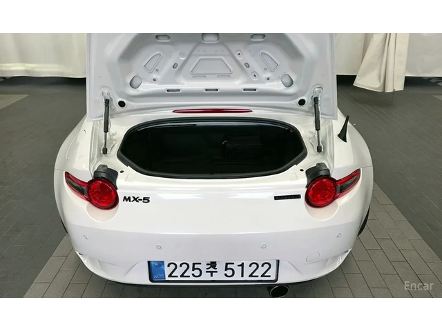 Mazda Mx-5 MIATA* КАМЕРИ* CARPLAY - автомобили, коли, обяви за нови и употребявани 16
