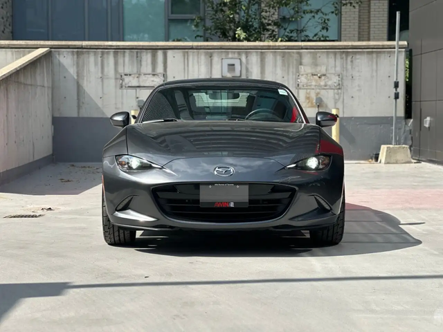 Mazda MX-5 Miata *MANUAL*|Low Mileage|Clean Carfax GT 6sp Black Lea Rear Wheel Drive - автомобили, коли, обяви за нови и употребявани 3