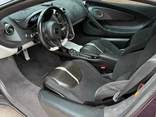 McLaren 570S 3.8L 8cyl RWD - автомобили, коли, обяви за нови и употребявани 4