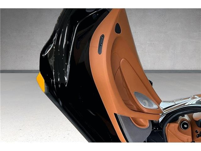 McLaren GT 4.0L 8cyl RWD - автомобили, коли, обяви за нови и употребявани 11