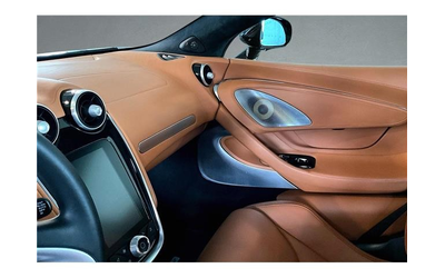 McLaren GT 4.0L 8cyl RWD - автомобили, коли, обяви за нови и употребявани 13