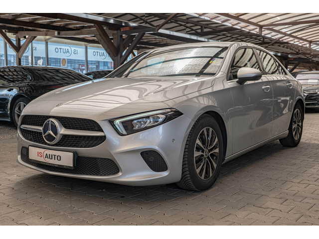Mercedes A180 d/Седан/Virtual/Подгрев/Dynamic Select/MBUX - автомобили, коли, обяви за нови и употребявани 1