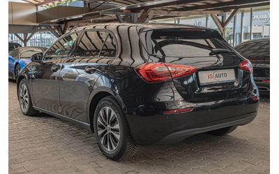 mercedes-a180d-virtualpodgrev-lane-assist-sport - 4