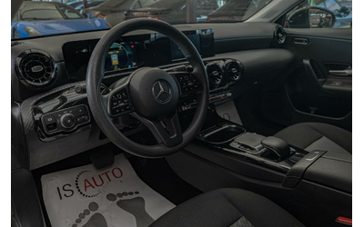 mercedes-a180d-virtualpodgrev-lane-assist-sport - 5