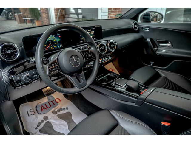 Mercedes A200 CDI/Камера/Dynamic Select/USB/DCT/MBUX/Седан - автомобили, коли, обяви за нови и употребявани 6