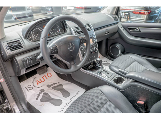 Mercedes A200 CDI/Подгрев/Авантгард/Автомат/Темпомат - автомобили, коли, обяви за нови и употребявани 6