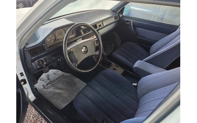 mercedes-benz-124 - 4