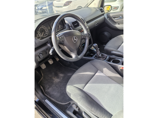 Mercedes-Benz 190, 2006 г., 234000 км, 0 к.с. - автомобили, коли, обяви за нови и употребявани 5