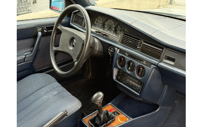 Mercedes-Benz 190 2.0D* 1985г* БЕЗ РЪЖДИ* ТЯСНАТА ЛАЙСНА* - автомобили, коли, обяви за нови и употребявани 12