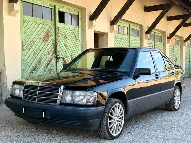 Mercedes-Benz 190 2.0i БЕНЗИН - автомобили, коли, обяви за нови и употребявани 0