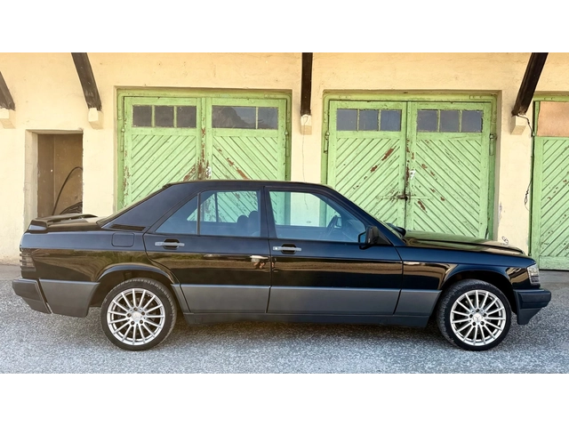 Mercedes-Benz 190 2.0i БЕНЗИН - автомобили, коли, обяви за нови и употребявани 3