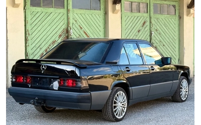 mercedes-benz-190 - 4
