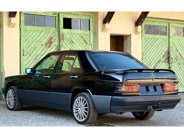 Mercedes-Benz 190 2.0i БЕНЗИН - автомобили, коли, обяви за нови и употребявани 6