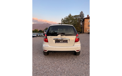 Mercedes-Benz 190 CDI PREMIUM - автомобили, коли, обяви за нови и употребявани 4