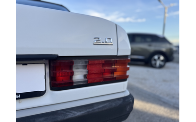 Mercedes-Benz 190 Mercedes-Benz 190 - автомобили, коли, обяви за нови и употребявани 12