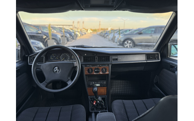 Mercedes-Benz 190 Mercedes-Benz 190 - автомобили, коли, обяви за нови и употребявани 7