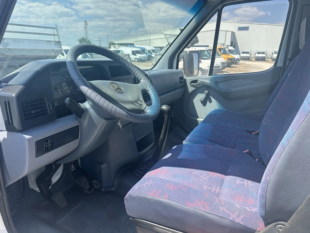 Mercedes-Benz 212 - автомобили, коли, обяви за нови и употребявани 12