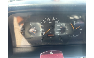 Mercedes-Benz 212 - автомобили, коли, обяви за нови и употребявани 14