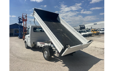 Mercedes-Benz 212 - автомобили, коли, обяви за нови и употребявани 6