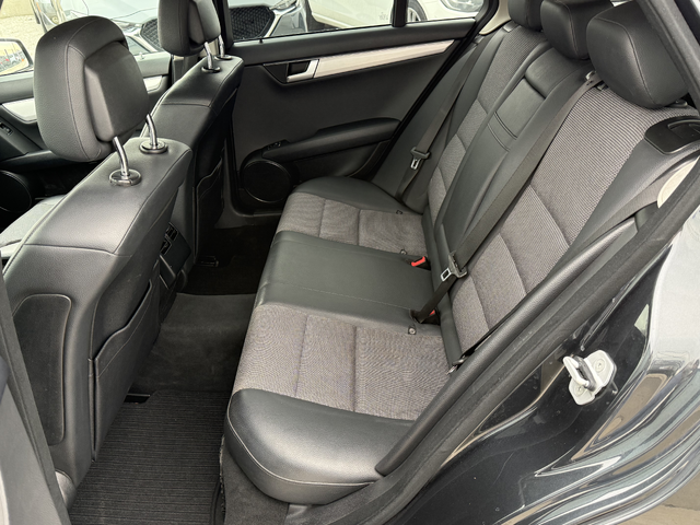 Mercedes-Benz 220 D* 2012г* Топ Състояние* 237.000КМ* Сервизна История - автомобили, коли, обяви за нови и употребявани 11