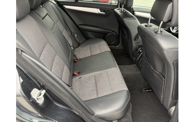 Mercedes-Benz 220 D* 2012г* Топ Състояние* 237.000КМ* Сервизна История - автомобили, коли, обяви за нови и употребявани 12