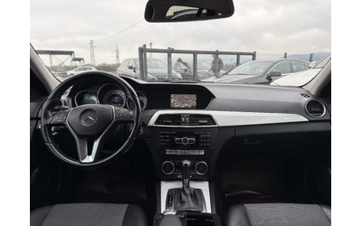 Mercedes-Benz 220 D* 2012г* Топ Състояние* 237.000КМ* Сервизна История - автомобили, коли, обяви за нови и употребявани 8