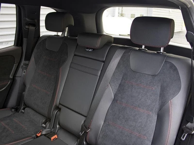 Mercedes-Benz 250 RWD* АвтоКредит* (ЦЕНА ДО БГ) - автомобили, коли, обяви за нови и употребявани 14