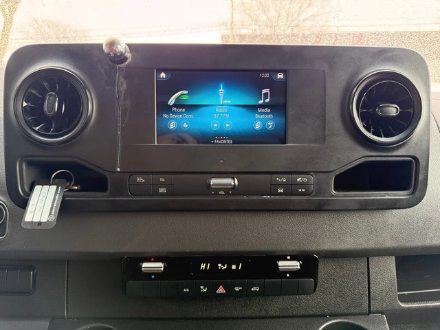 Mercedes-Benz 250 RWD* АвтоКредит* (ЦЕНА ДО БГ) - автомобили, коли, обяви за нови и употребявани 13