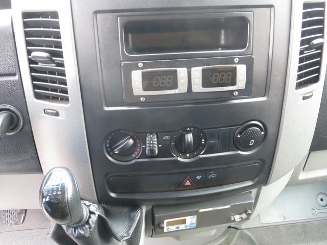 Mercedes-Benz 313 SPRINTER ХЛАДИЛЕН - автомобили, коли, обяви за нови и употребявани 8