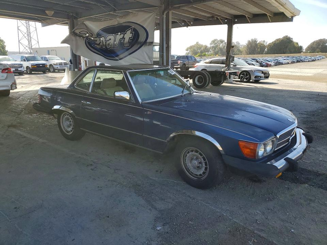 Mercedes-Benz 380 3.8L 8 REAR WHEEL DRIVE - автомобили, коли, обяви за нови и употребявани 3