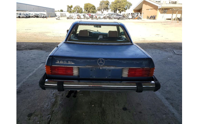 mercedes-benz-380-3-8l-8-rear-wheel-drive - 5
