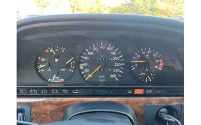 Mercedes-Benz 560 560SEC - автомобили, коли, обяви за нови и употребявани 11