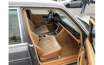 Mercedes-Benz 560 SEL - автомобили, коли, обяви за нови и употребявани 6
