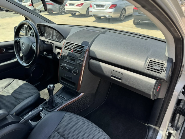 Mercedes-Benz A 180 CDI* 109ps* 6ск* ПАРКТРОНИЦИ - автомобили, коли, обяви за нови и употребявани 9