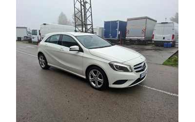 mercedes-benz-a-180 - 1