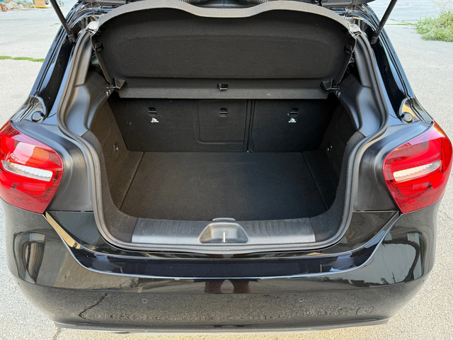 Mercedes-Benz A 180 i AUTOMATIC - автомобили, коли, обяви за нови и употребявани 13