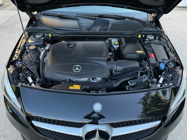 Mercedes-Benz A 180 i AUTOMATIC - автомобили, коли, обяви за нови и употребявани 14