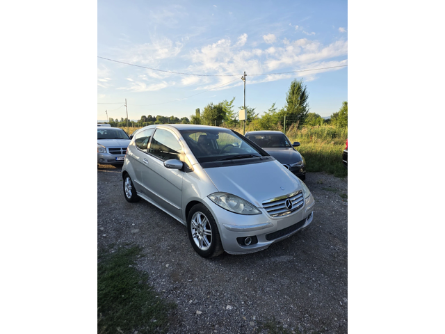 Mercedes-Benz A 180 - автомобили, коли, обяви за нови и употребявани 3
