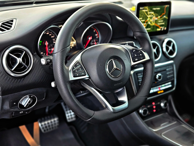 Mercedes-Benz A 180 ! AMG/FACE/LED/GERMANY/PANORAMA/CAMERA/CAR PLAY/LI - автомобили, коли, обяви за нови и употребявани 10