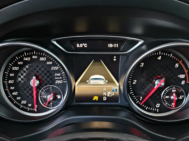 Mercedes-Benz A 180 ! AMG/FACE/LED/GERMANY/PANORAMA/CAMERA/CAR PLAY/LI - автомобили, коли, обяви за нови и употребявани 9