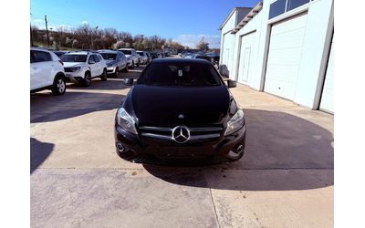 Mercedes-Benz A 180 CDI-SPORT-NAVI-AMG* - автомобили, коли, обяви за нови и употребявани 10