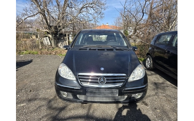 mercedes-benz-a-180 - 0