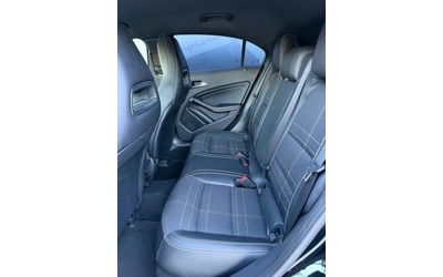 Mercedes-Benz A 180 Амг пакет - автомобили, коли, обяви за нови и употребявани 11