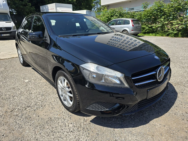Mercedes-Benz A 200 136 к.с. - автомобили, коли, обяви за нови и употребявани 0