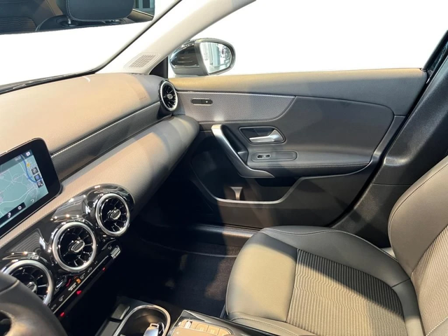 Mercedes-Benz A 200 d Progressive - автомобили, коли, обяви за нови и употребявани 6