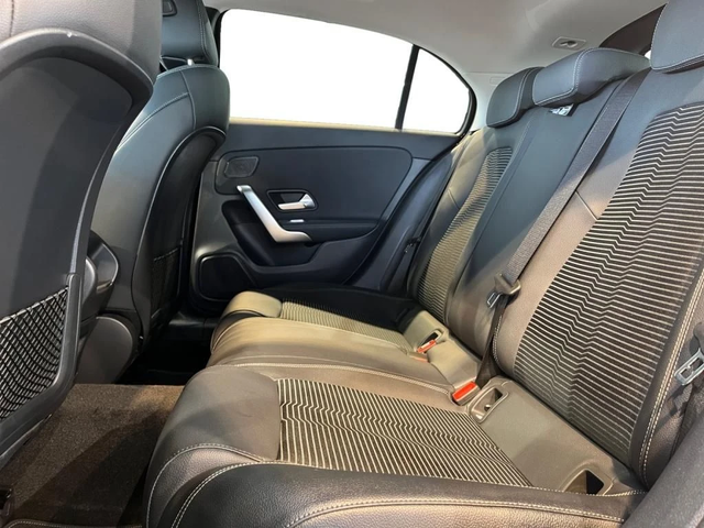 Mercedes-Benz A 200 d Progressive - автомобили, коли, обяви за нови и употребявани 7