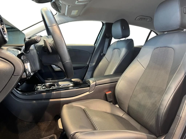 Mercedes-Benz A 200 d Progressive - автомобили, коли, обяви за нови и употребявани 8